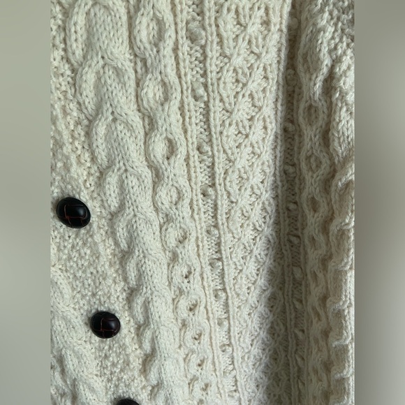 Fabulous Handmade Irish Fisherman Intricate Cable Knit Sweater Ivory Sz Small - Picture 2 of 10